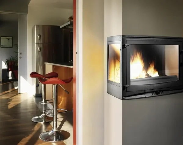Hogar de leña INVICTA Vision 14 kW 3 caras